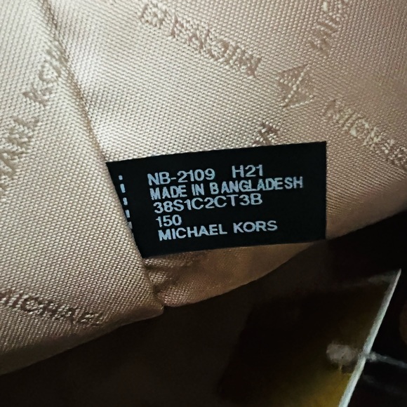 Michael Kors Coraline Large Logo and Leather Tote Bag - Picture 9 of 13